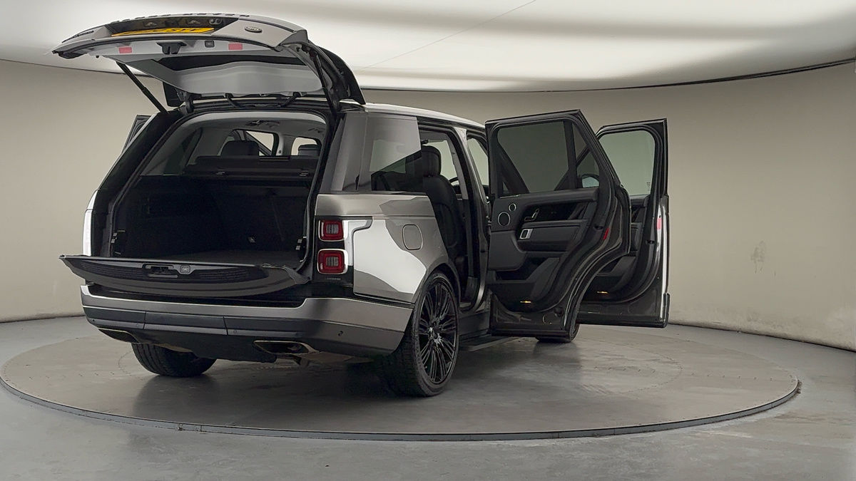 More views of Land Rover Range Rover