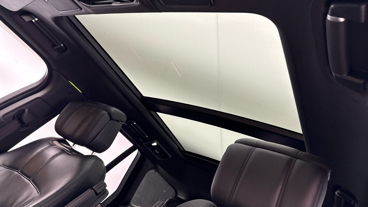 Land Rover Range Rover Image 6