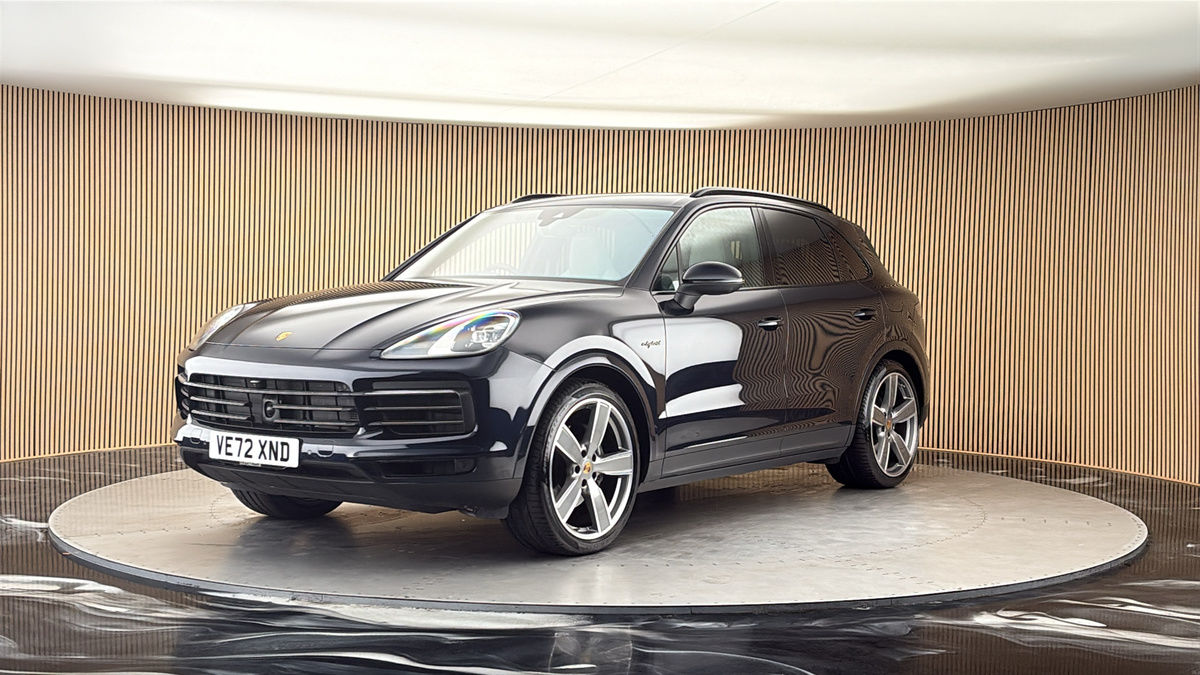 More views of Porsche Cayenne