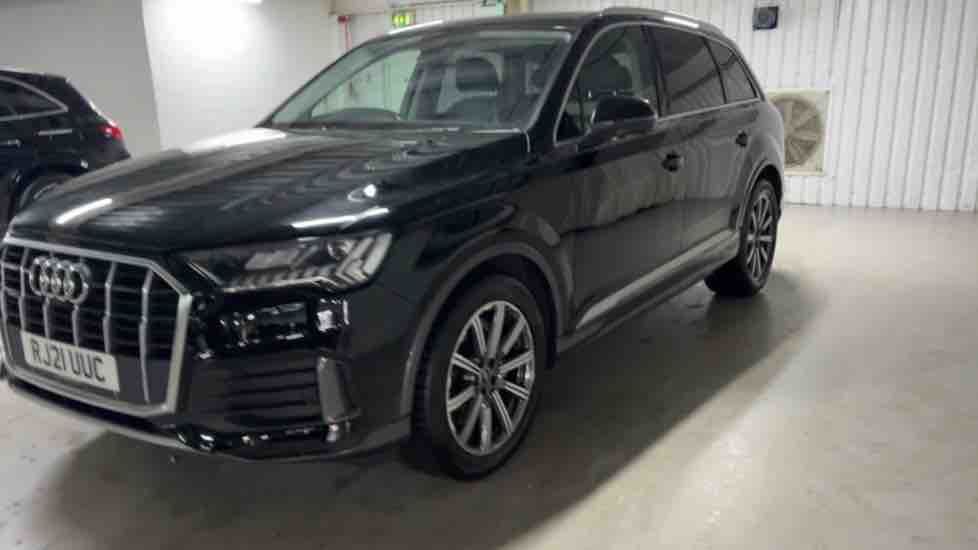 More views of Audi Q7