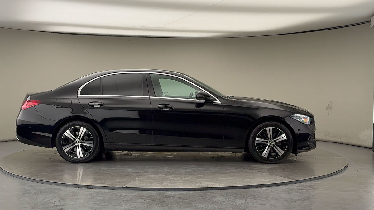 Mercedes-Benz C Class Image 16