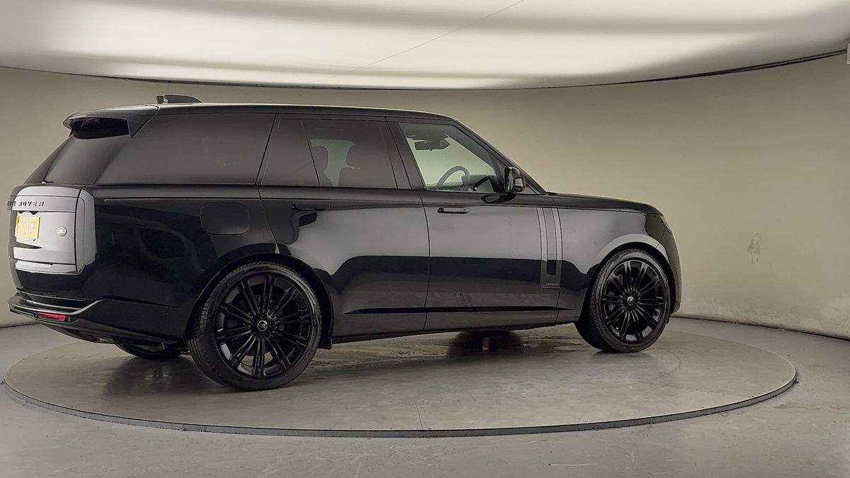 More views of Land Rover Range Rover