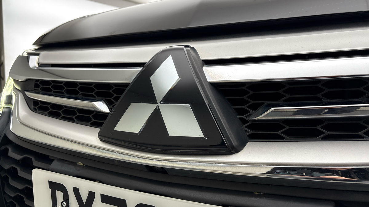 Mitsubishi Shogun Sport Image 24