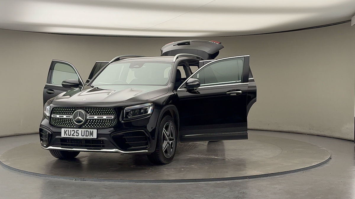 More views of Mercedes-Benz GLB