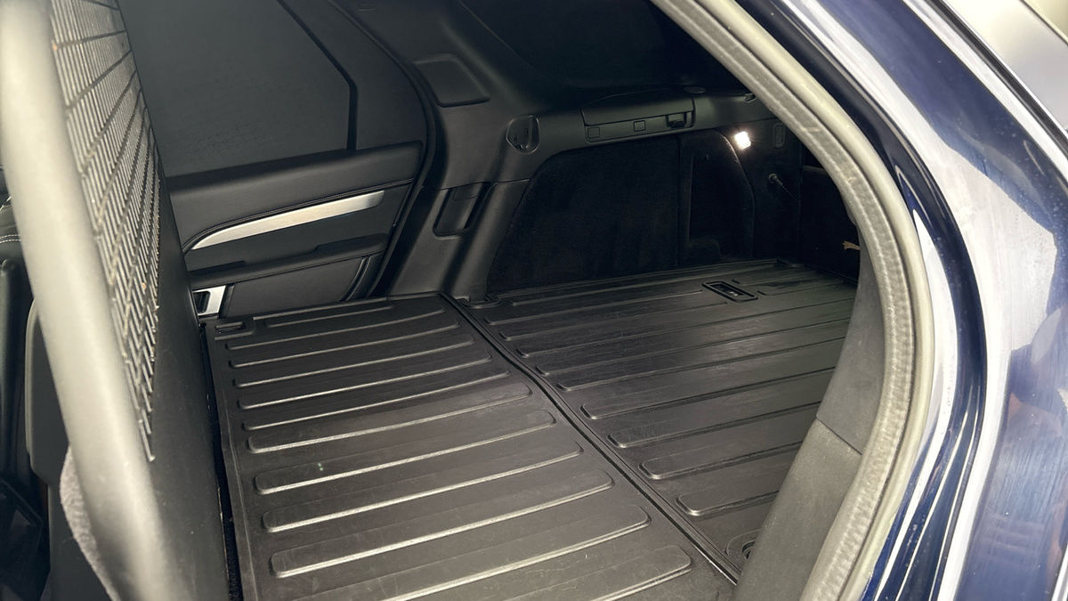 Land Rover Discovery Image 9