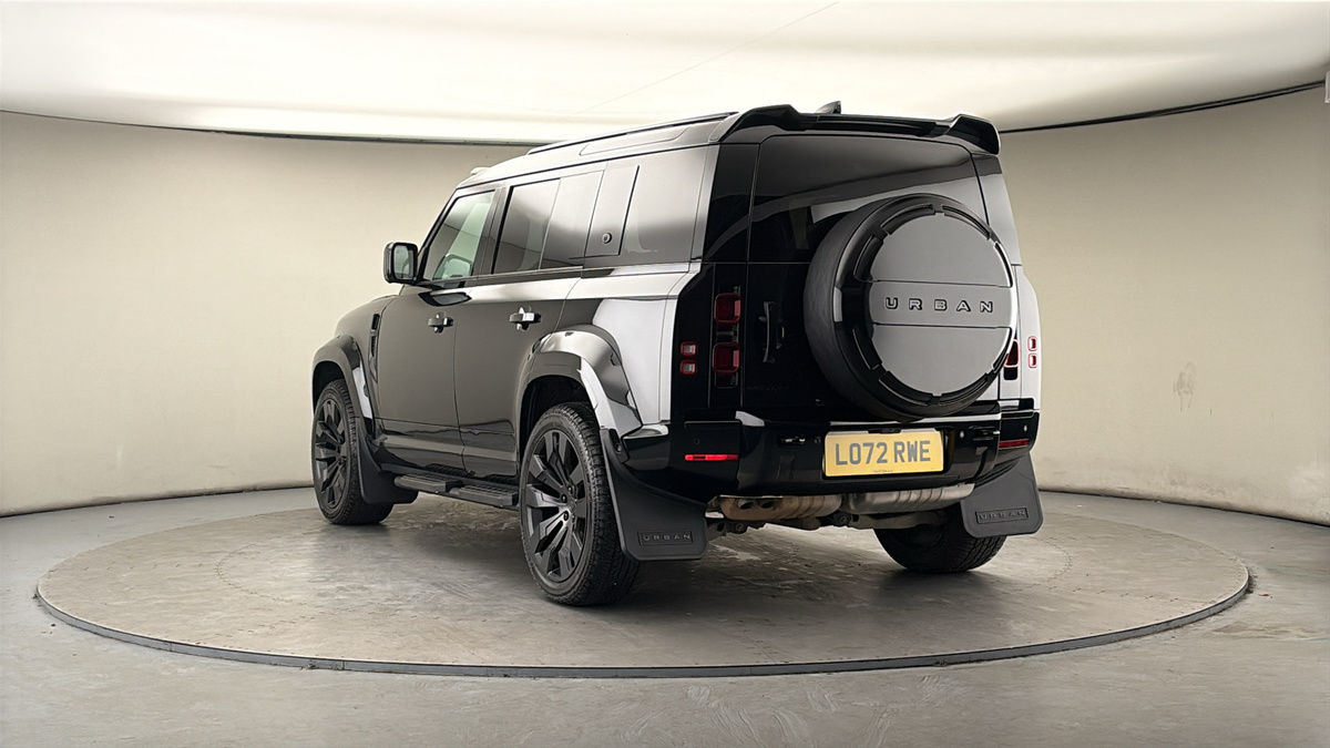 More views of Land Rover Defender 110