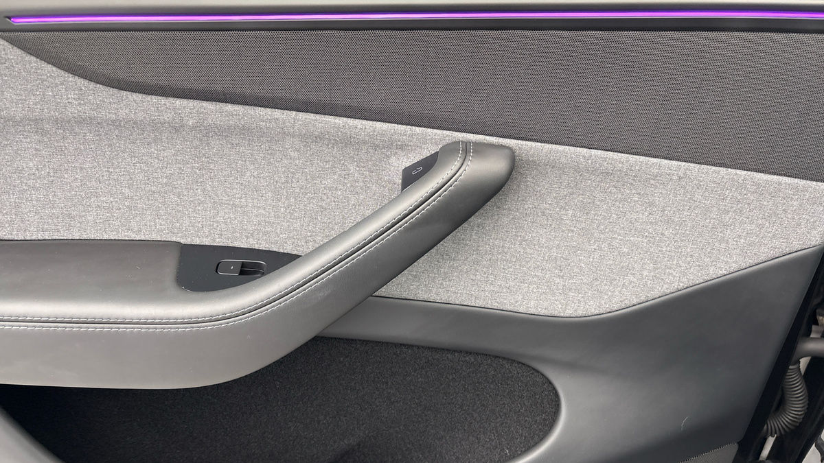 Tesla Model Y Image 19