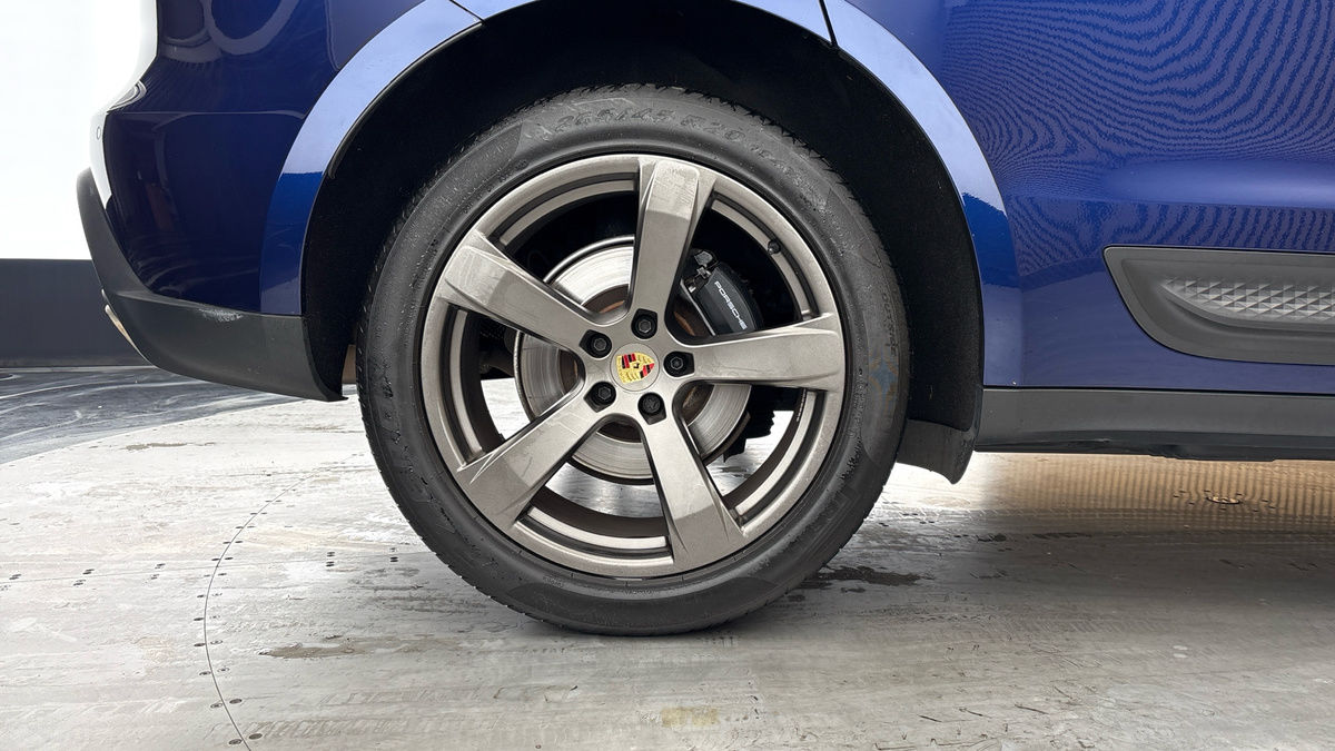 Porsche Macan Image 10
