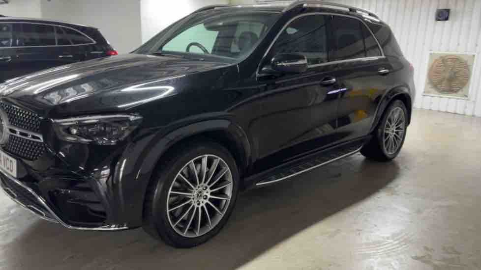 More views of Mercedes-Benz GLE