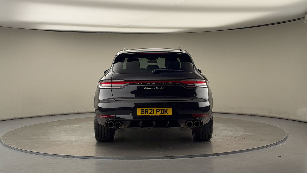 Porsche Macan Image 4
