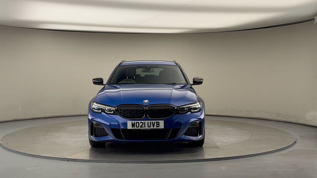 BMW 3 Series Image 3