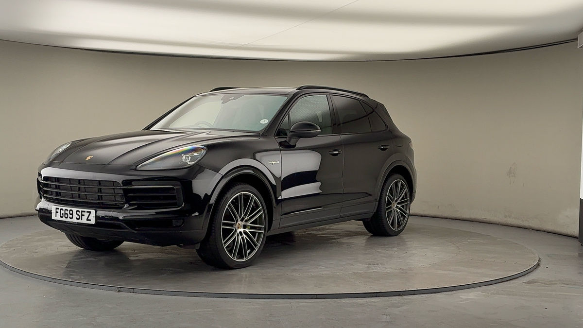 More views of Porsche Cayenne