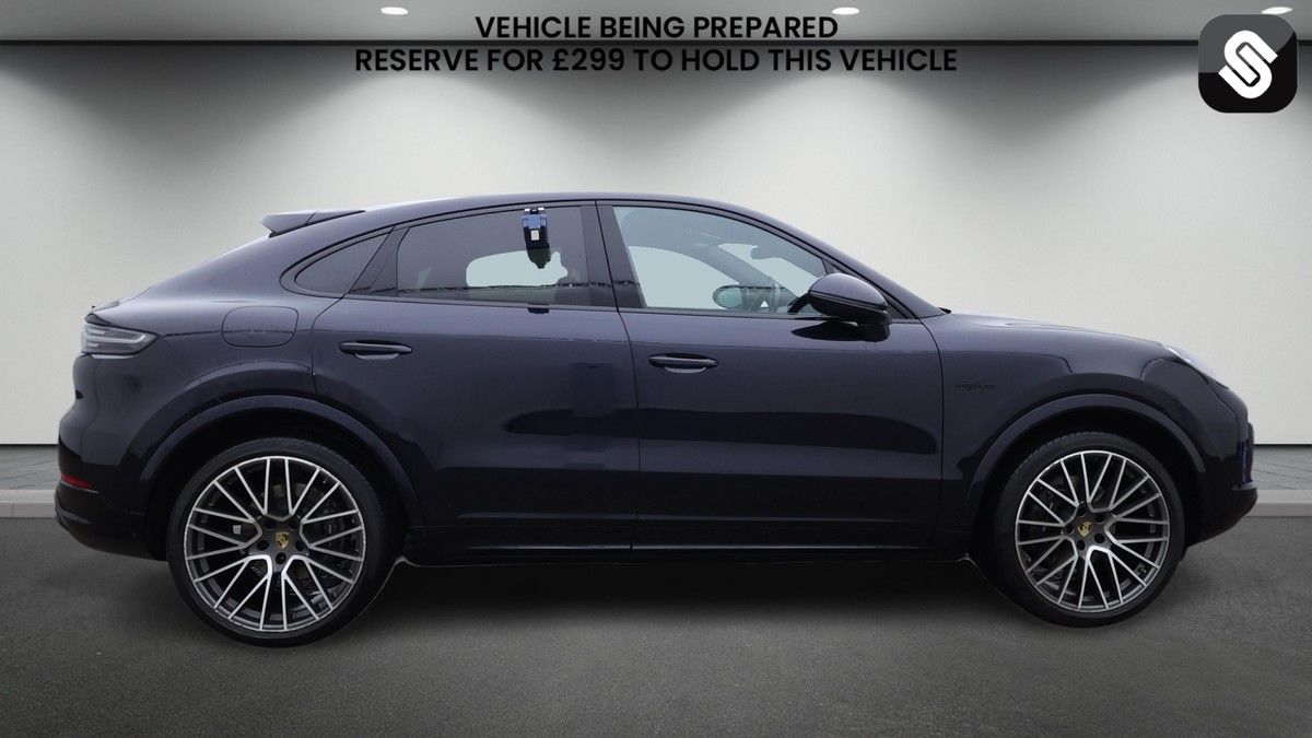 Porsche Cayenne Image 5