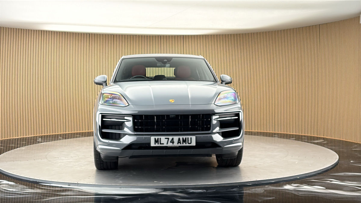 More views of Porsche Cayenne