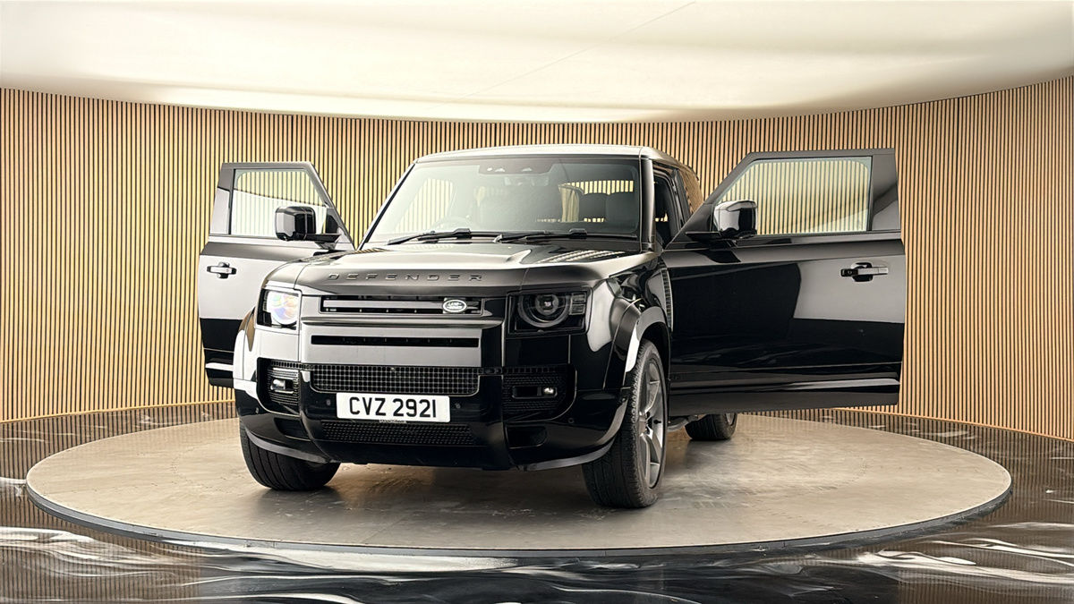 More views of Land Rover Defender 90