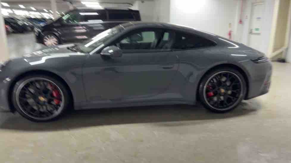More views of Porsche 911