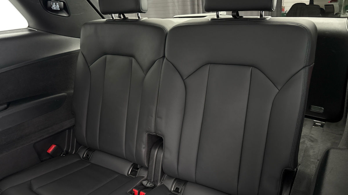 Audi Q7 Image 6