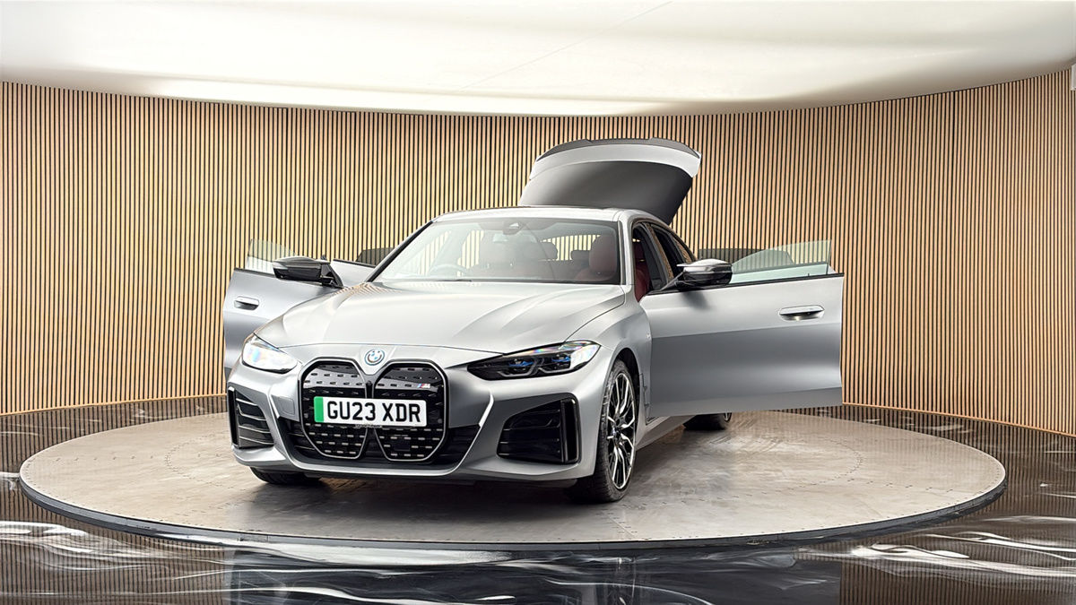More views of BMW i4