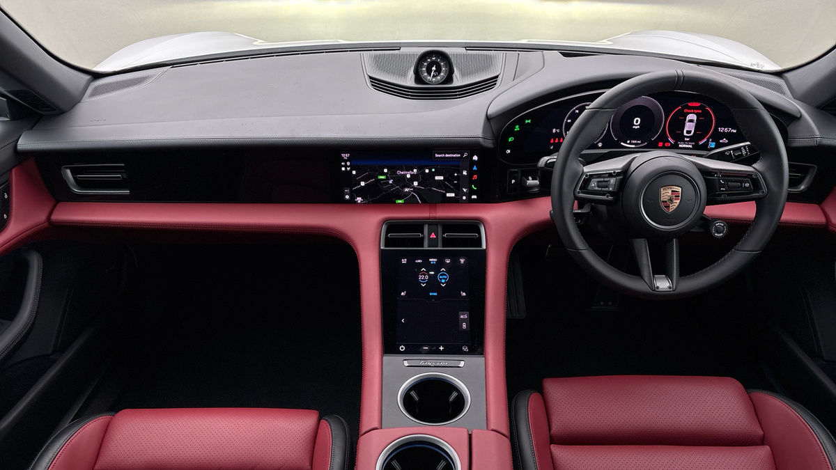 Porsche Taycan Image 13