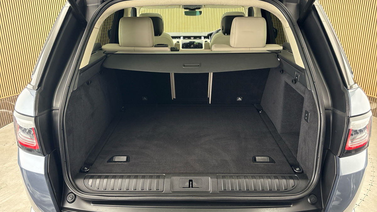 Land Rover Range Rover Sport Image 11