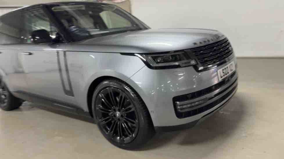 More views of Land Rover Range Rover