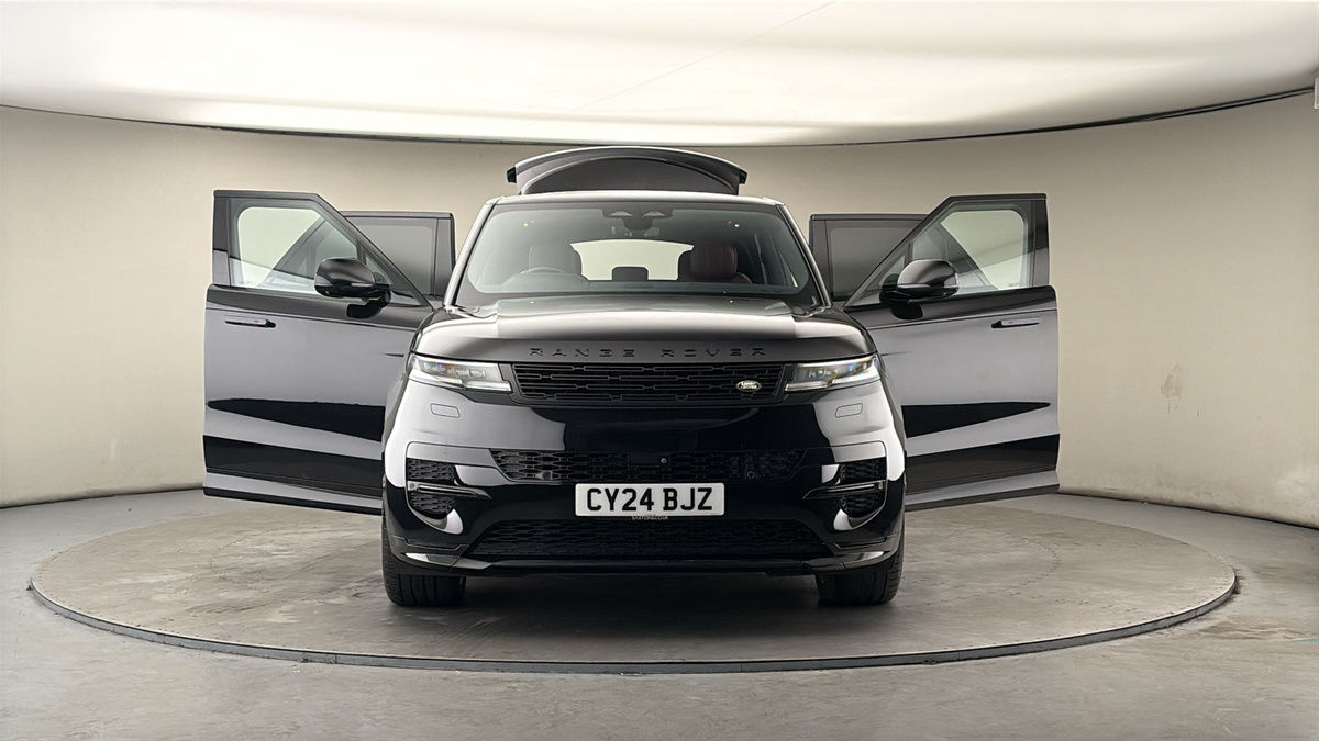 More views of Land Rover Range Rover Sport