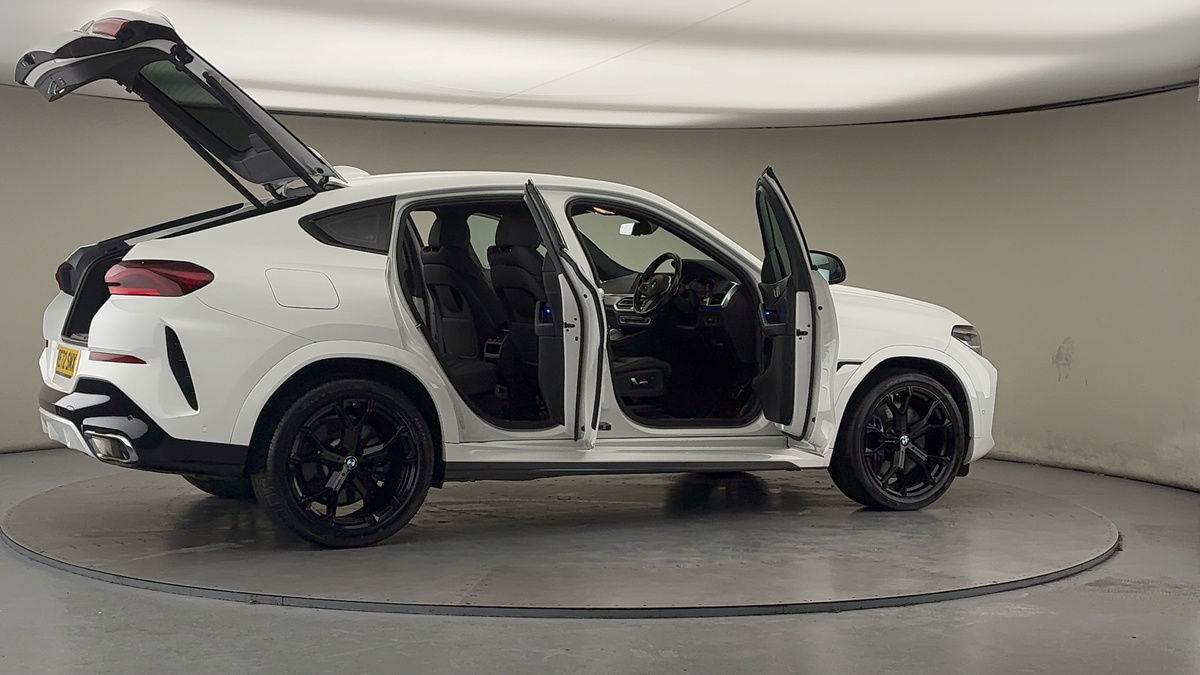 More views of BMW X6