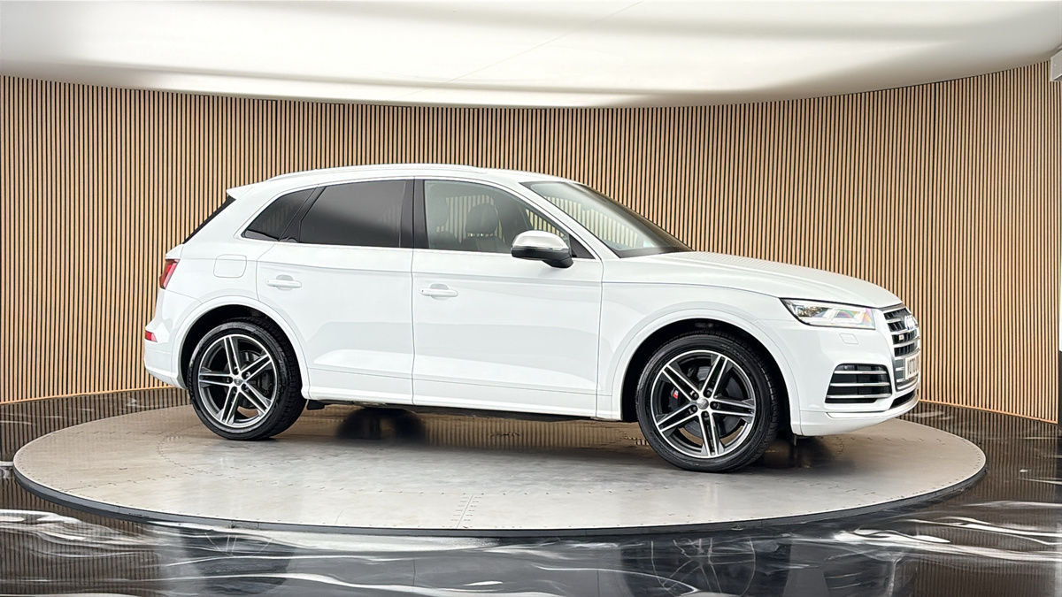 More views of Audi SQ5