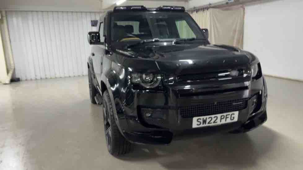 More views of Land Rover Defender 90