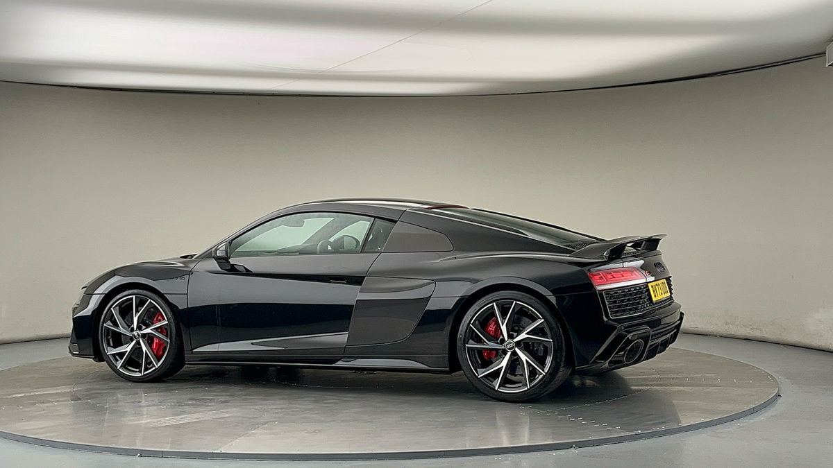 More views of Audi R8