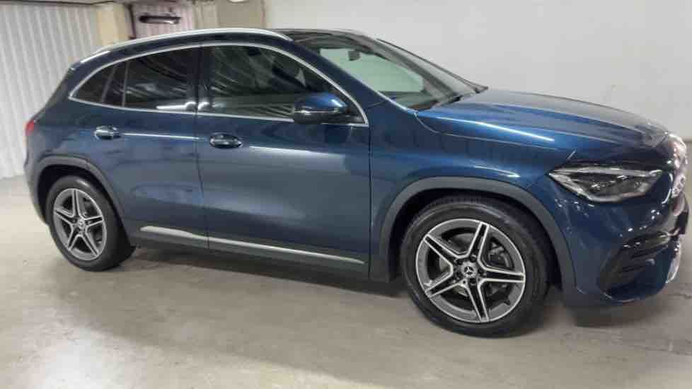 More views of Mercedes-Benz GLA