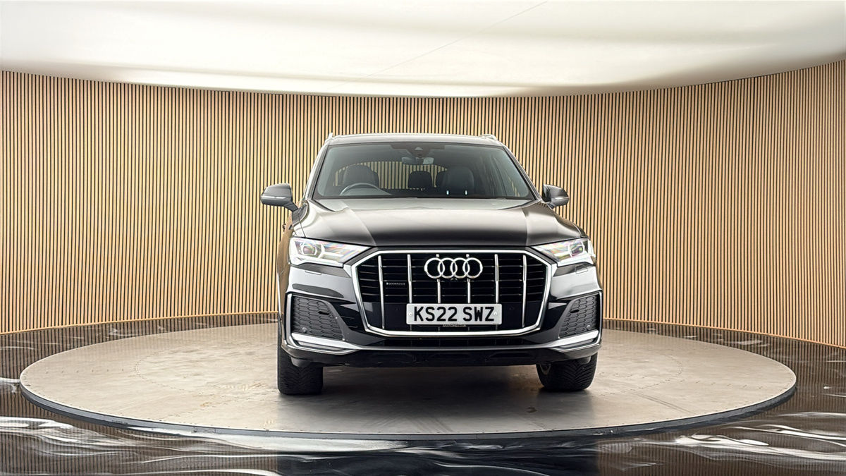 More views of Audi Q7