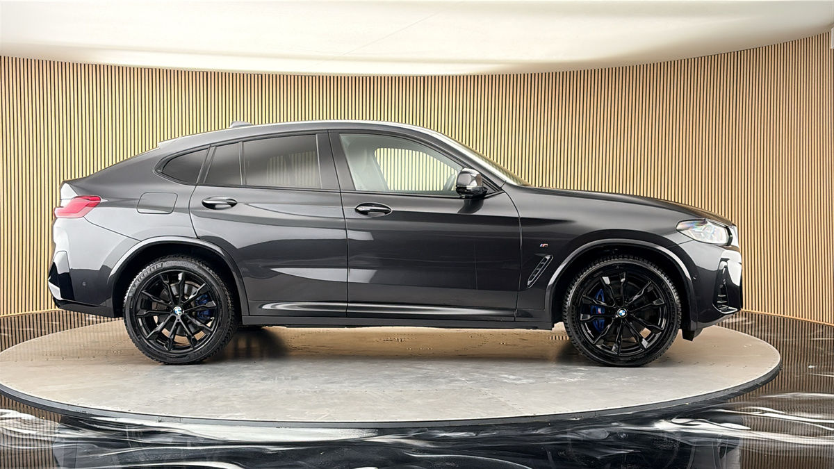 More views of BMW X4