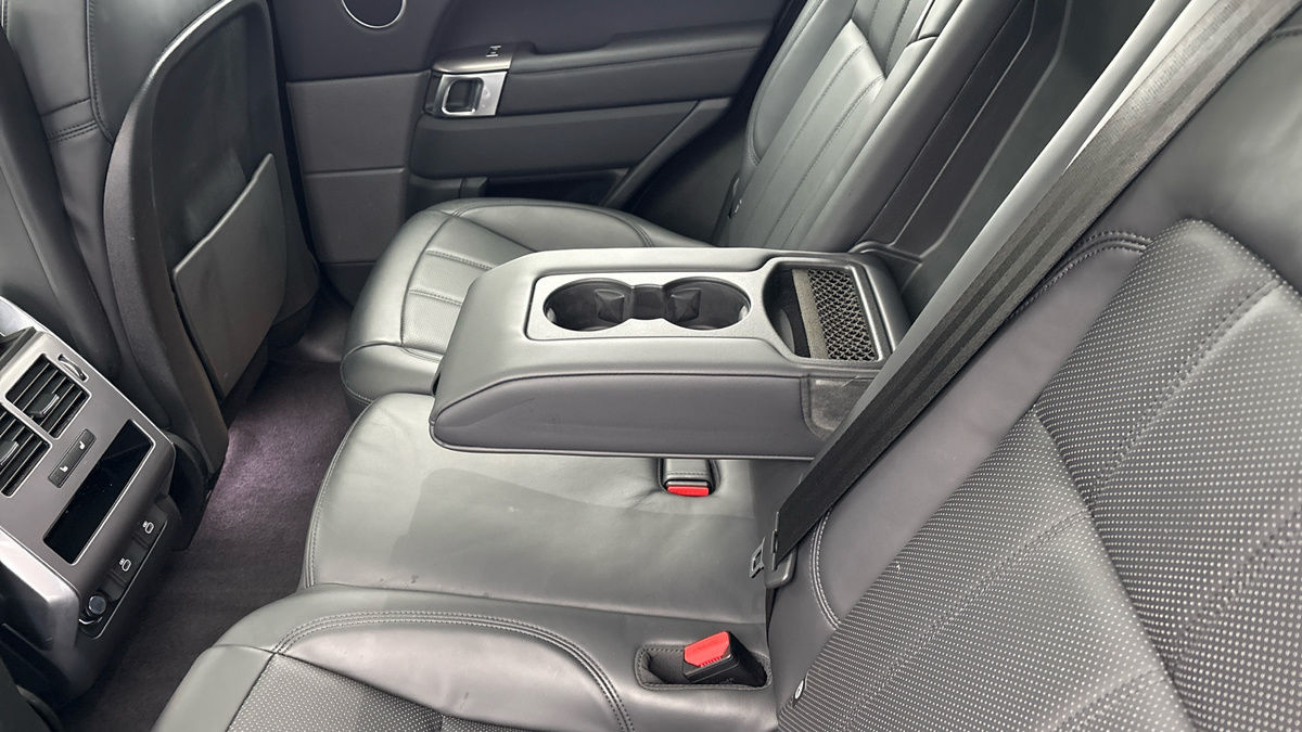 Land Rover Range Rover Sport Image 9