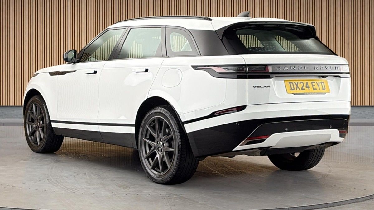 Land Rover Range Rover Velar Image 2