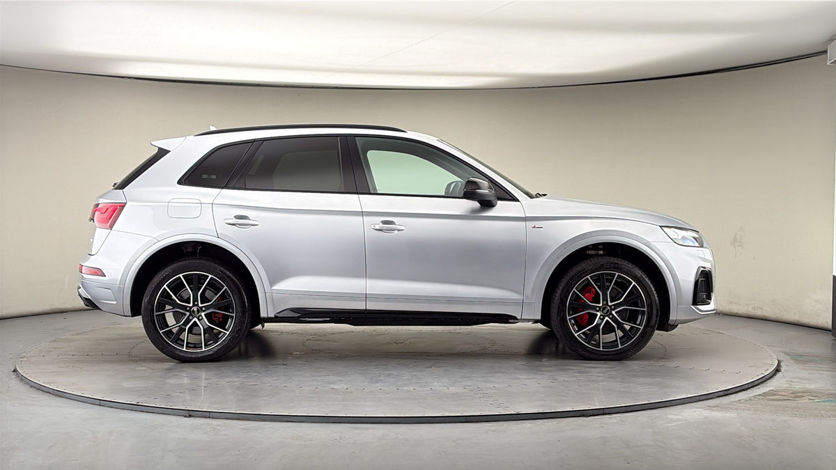 Audi Q5 Image 16