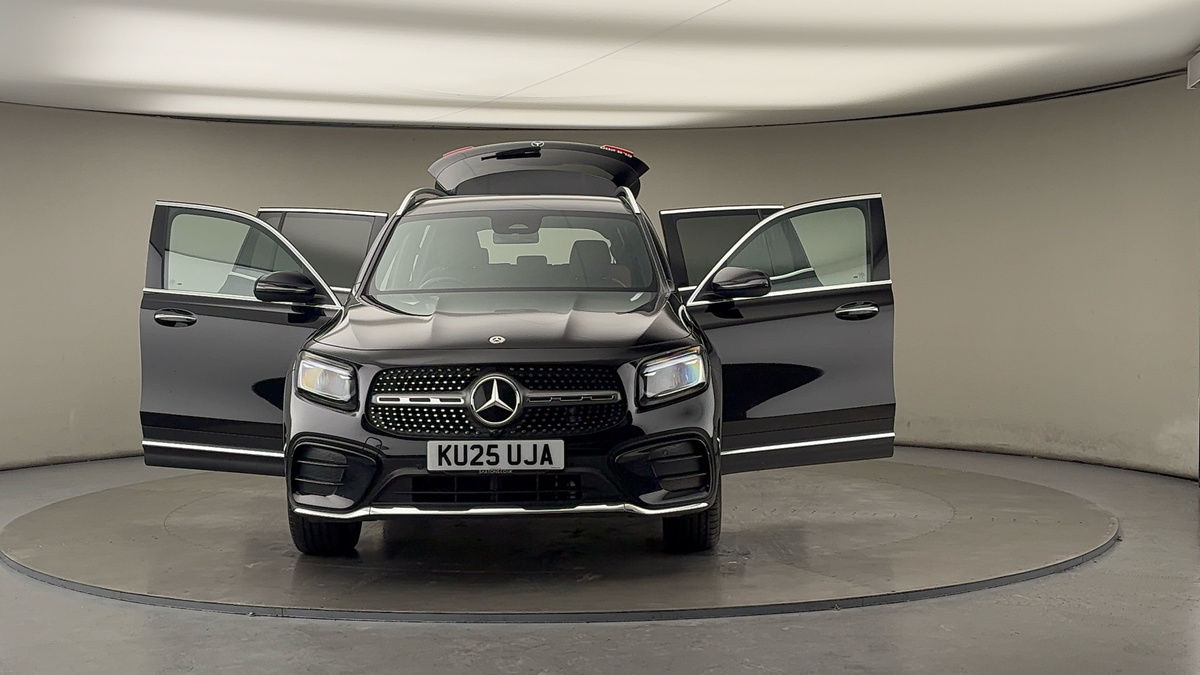 More views of Mercedes-Benz GLB