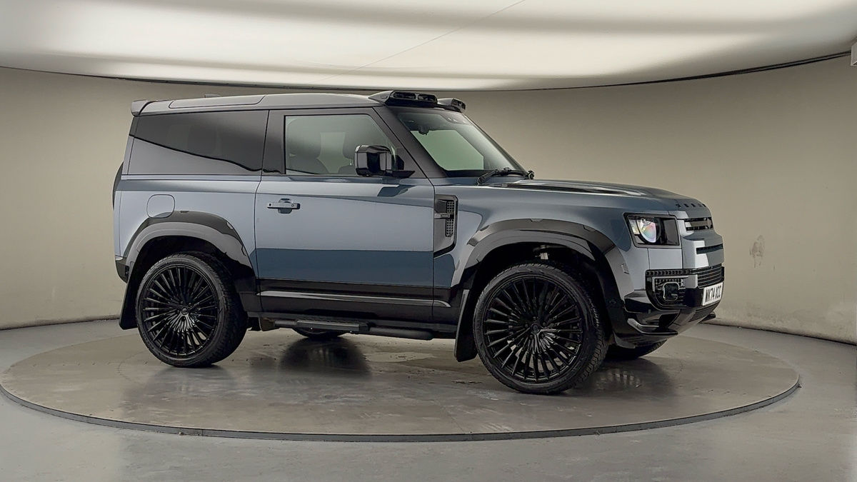 More views of Land Rover Defender 90