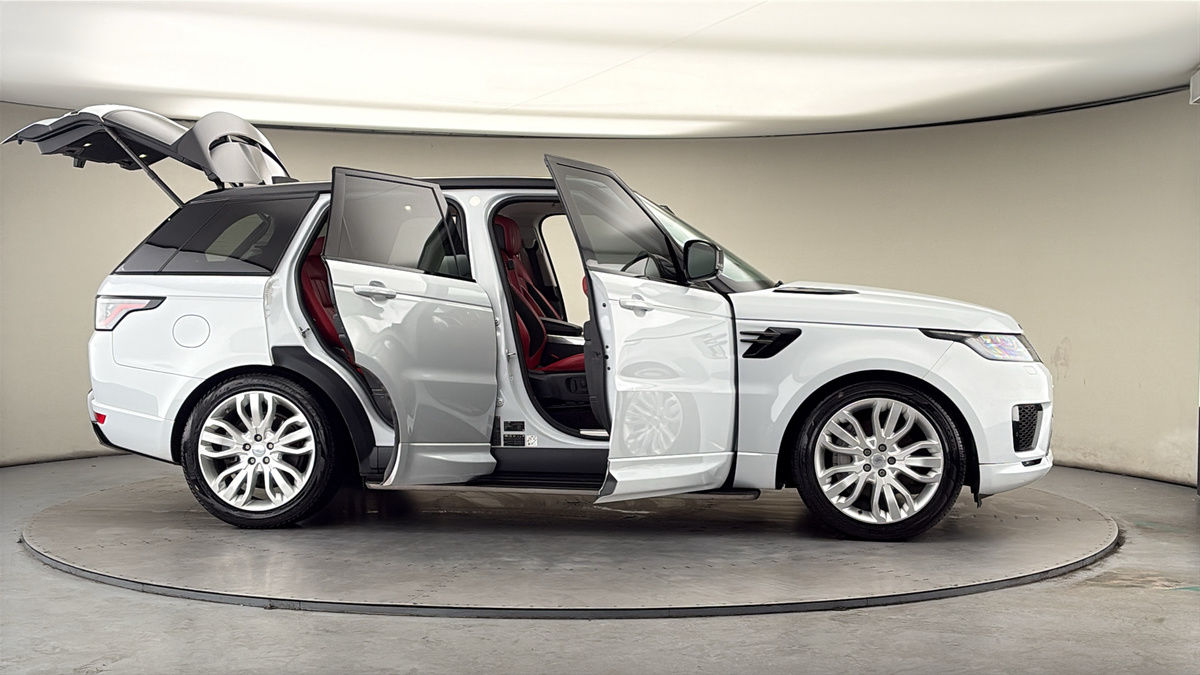 More views of Land Rover Range Rover Sport