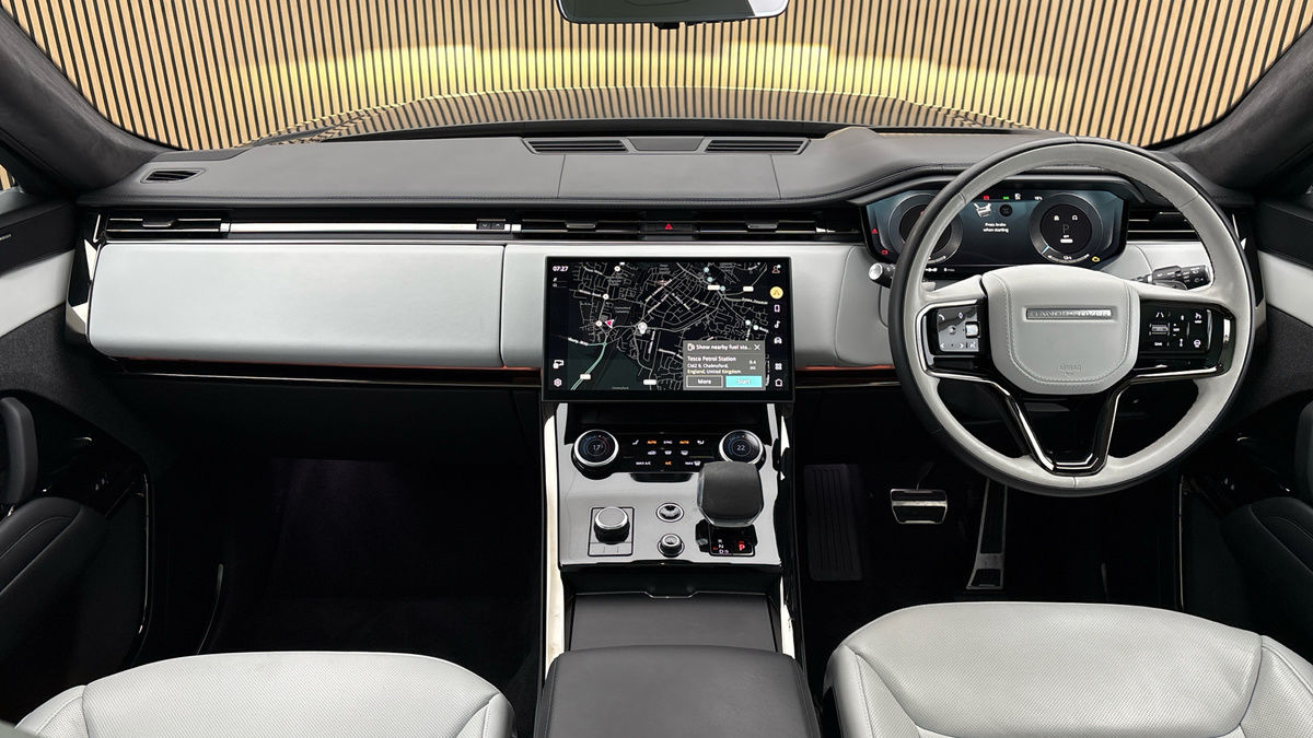 Land Rover Range Rover Sport Image 12