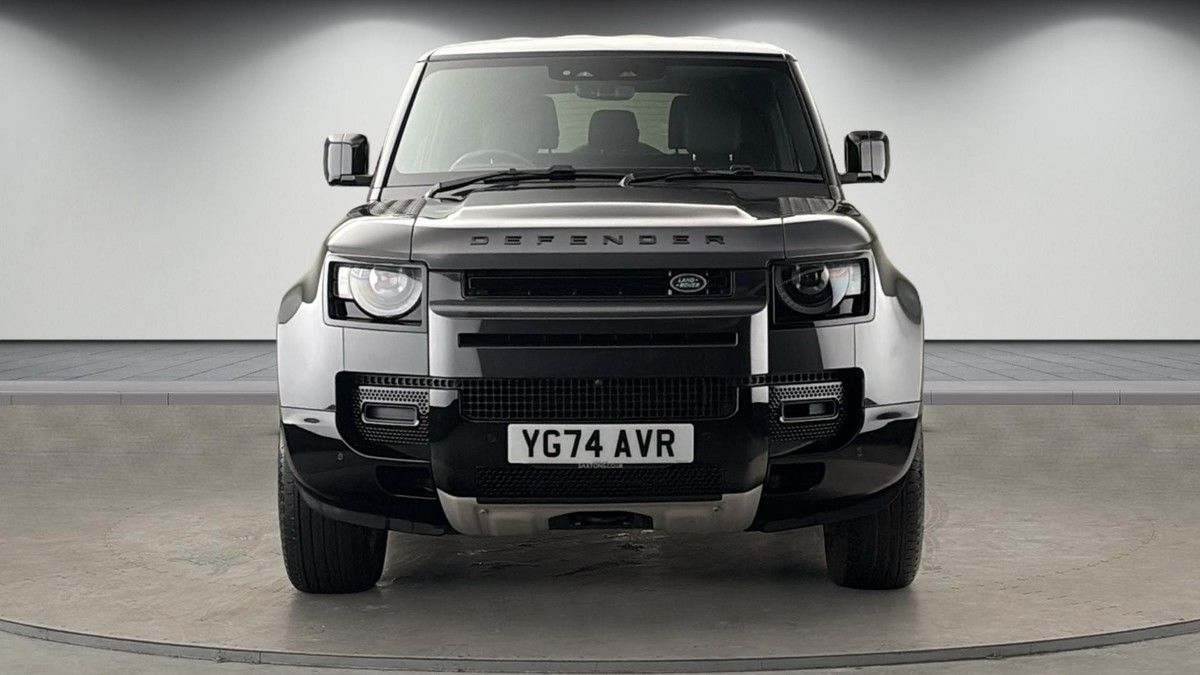 More views of Land Rover Defender 90
