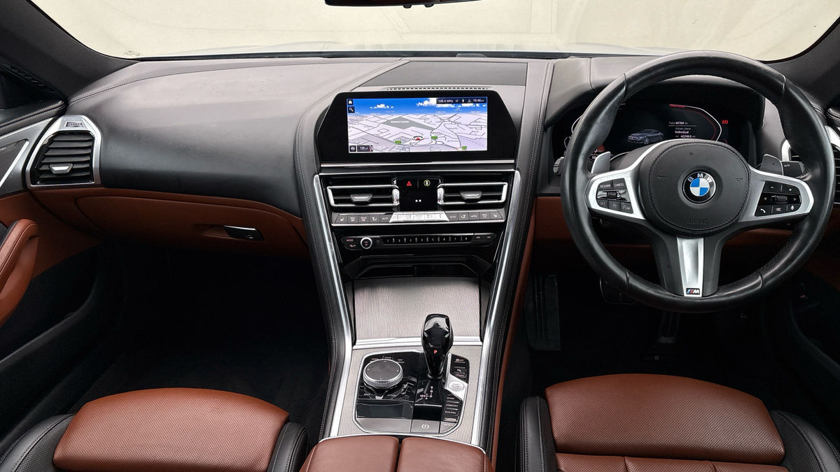 BMW 8 Series Image 12