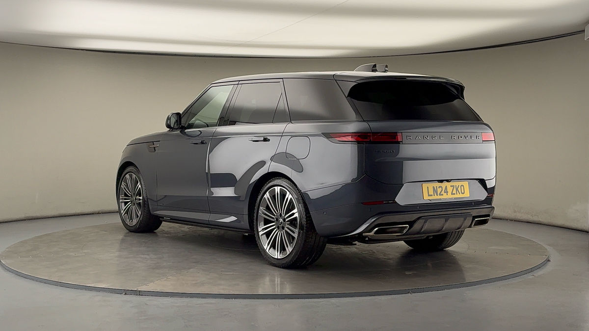 Land Rover Range Rover Sport Image 2