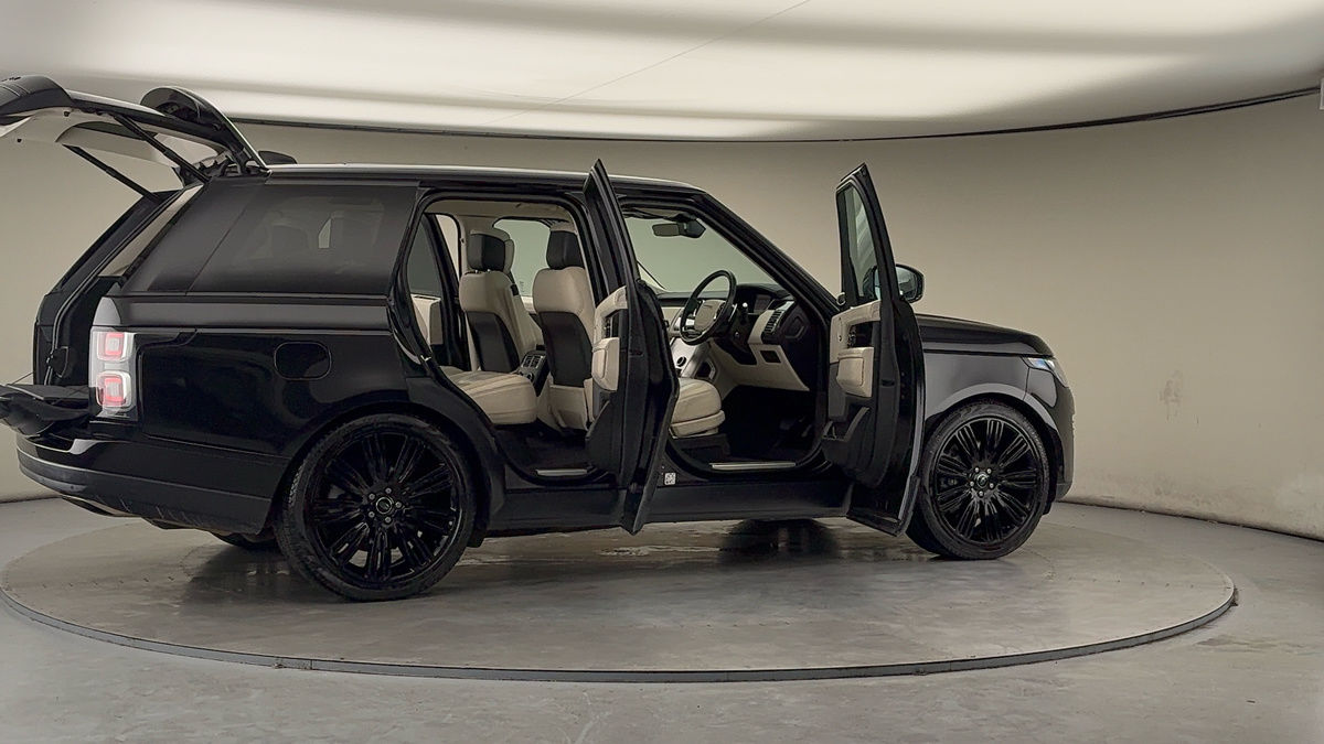 More views of Land Rover Range Rover