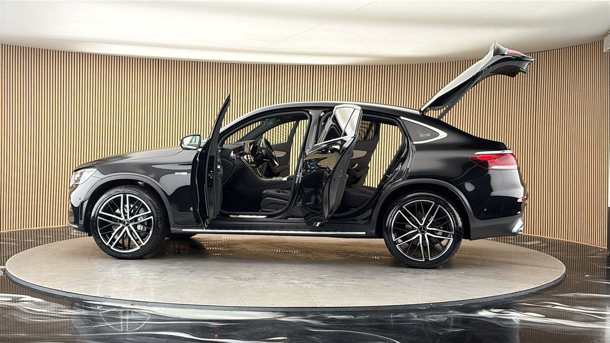 More views of Mercedes-Benz GLC