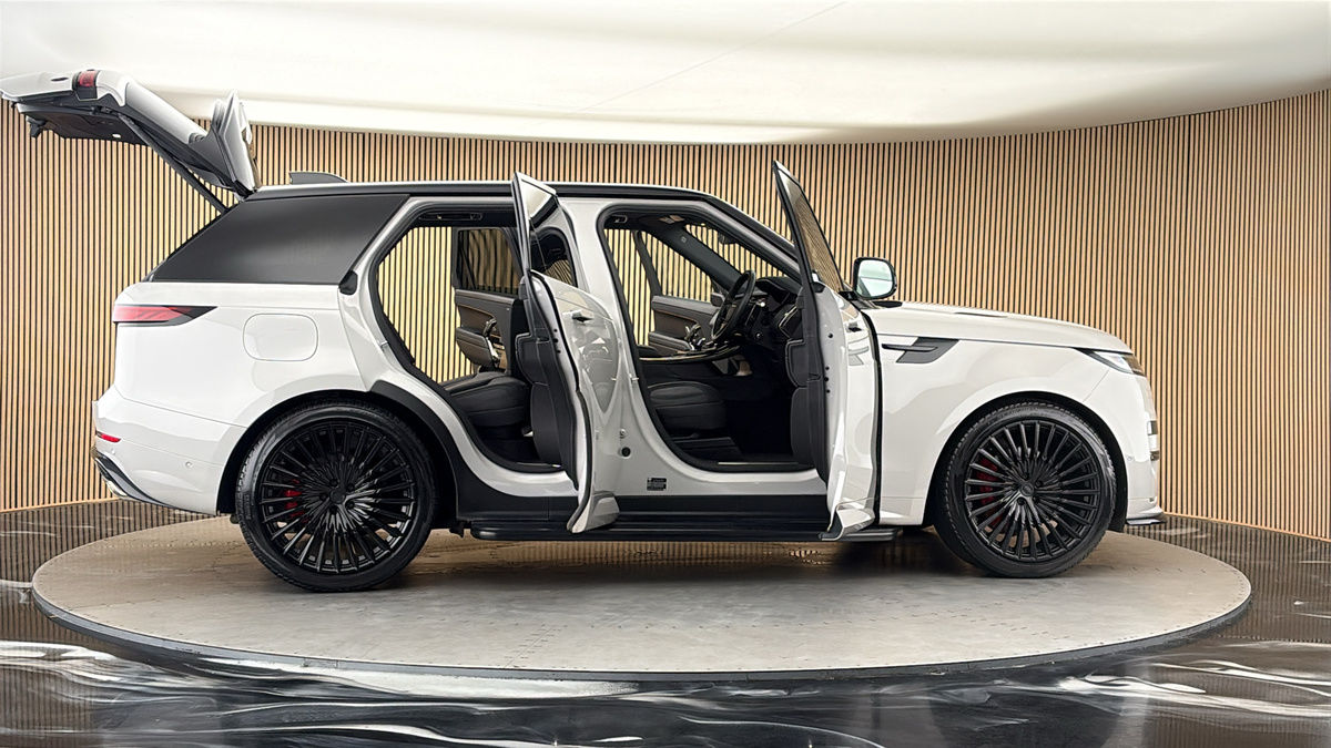 More views of Land Rover Range Rover Sport