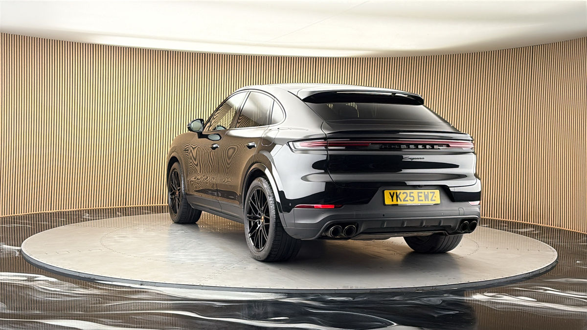 More views of Porsche Cayenne