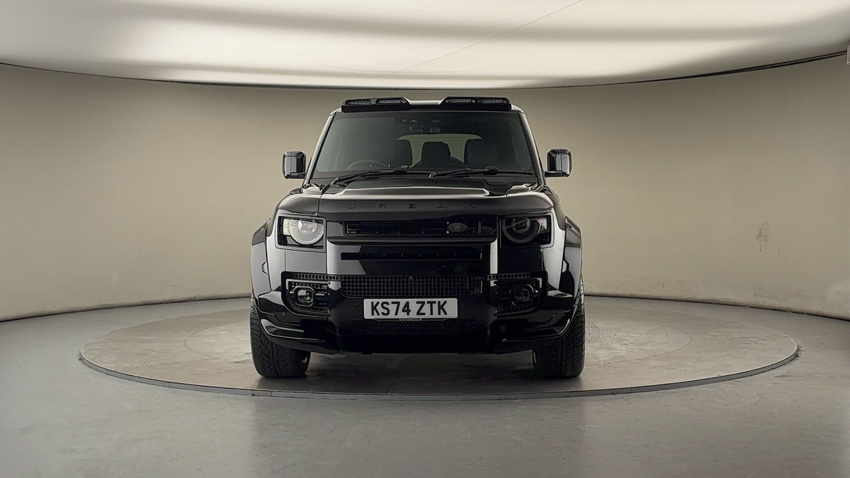 Land Rover Defender 130 Urban Image 3