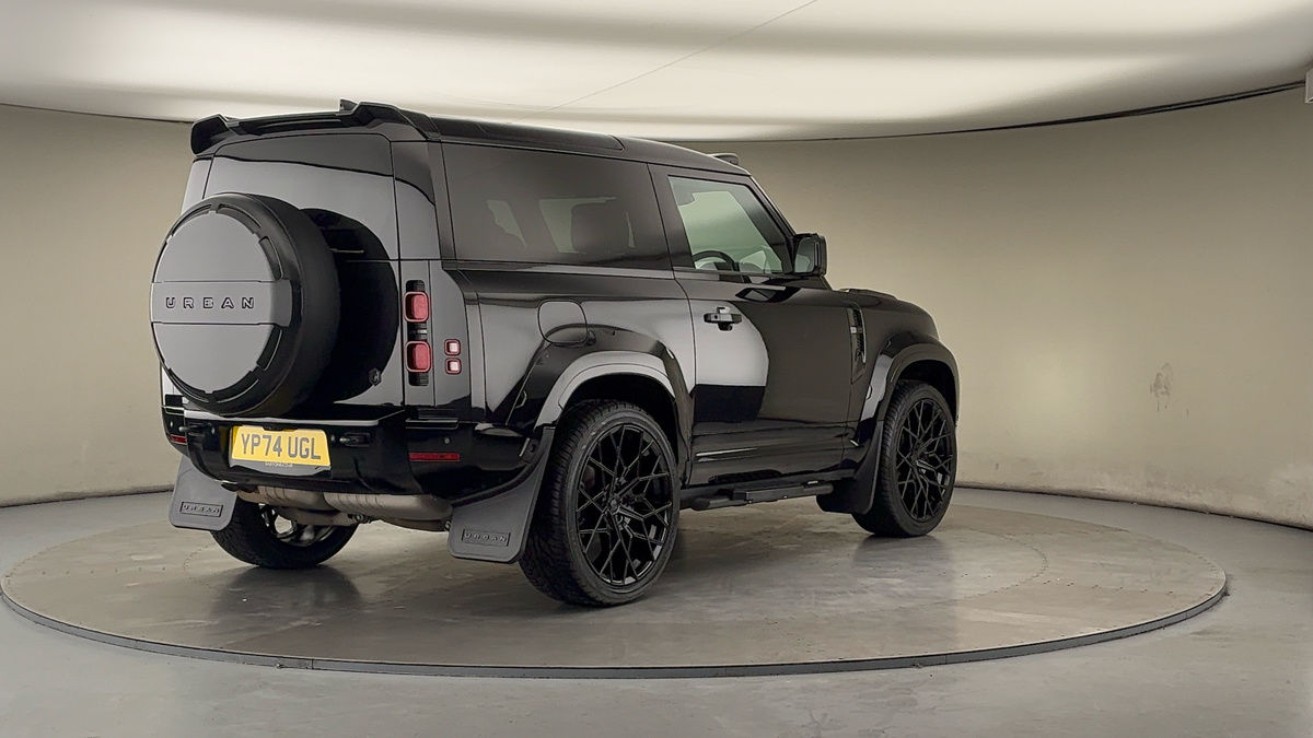 More views of Land Rover Defender 90