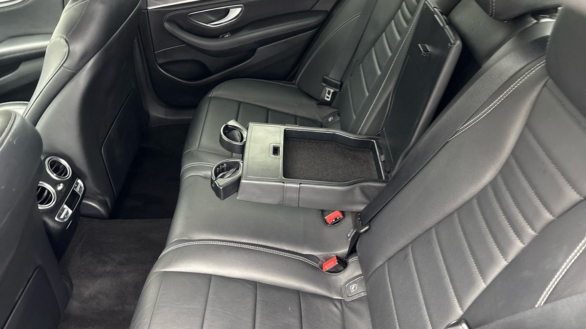 Mercedes-Benz E Class Image 9
